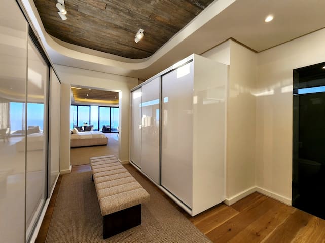 Lijaro Villa by Steadfast Collection