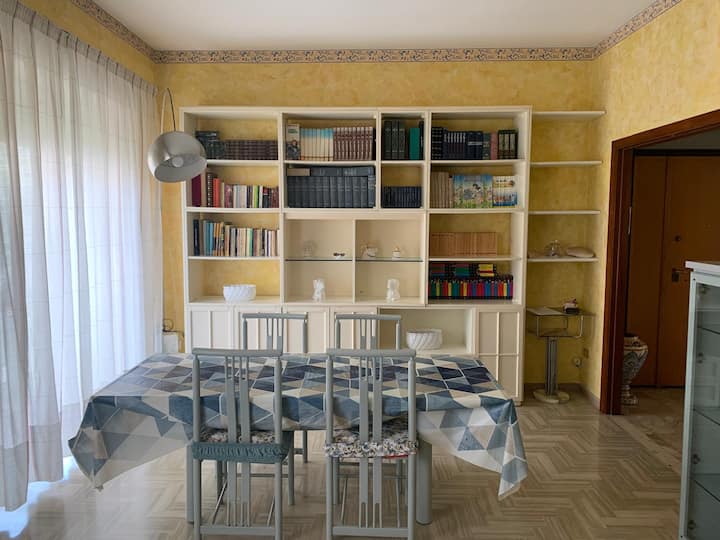 Casa Mare Bbunàzze,  Ampio Appartamento Al Mare - San Benedetto del Tronto