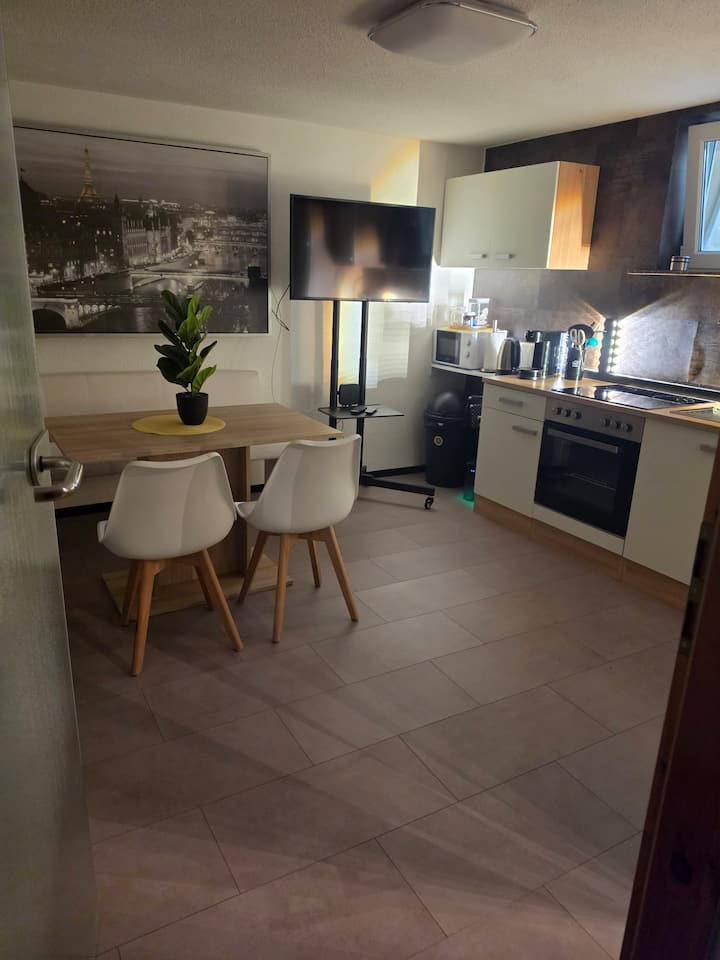 G3 Souterrain Wohnung & Parkplatz B.4 Gäste - Koblenz