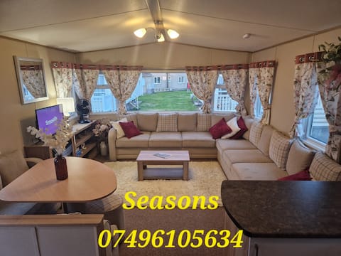 Successful Airbnb property: Modern Cosy Caravan in Towyn, Kinmel Bay