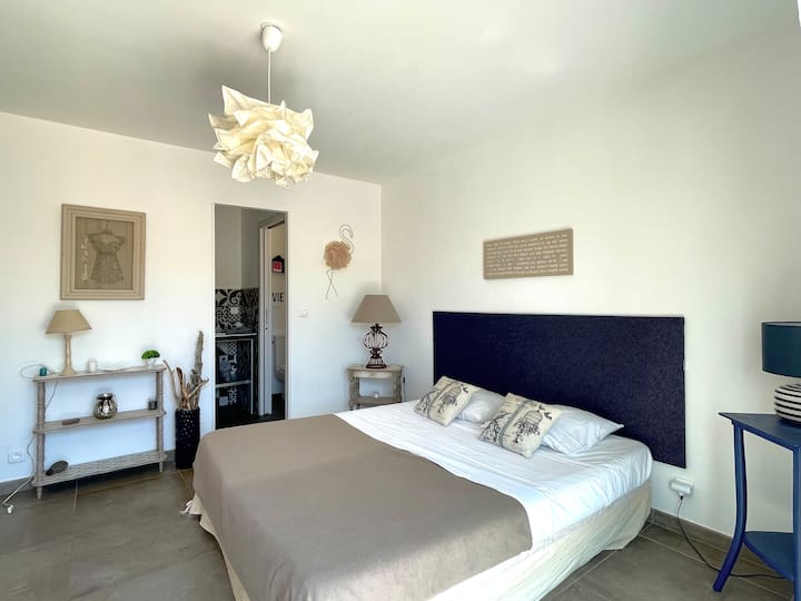 غرفة النوم 1