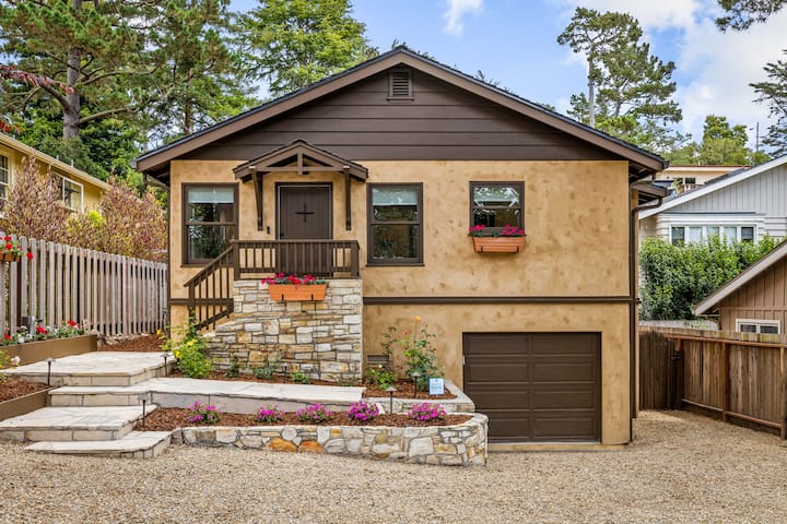 3978 Pine & Pebble - Walk To Downtown & The Beach - Big Sur, CA