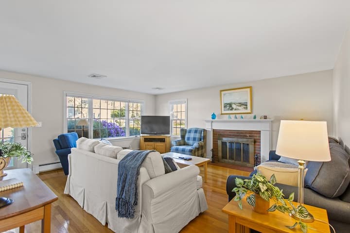 Beautiful Harwich Home - Chatham, MA