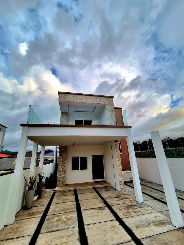 Casa De Playa Con Grill Y Piscina Privada - Puerto Cortés