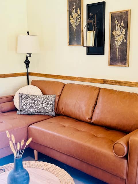 Successful Airbnb property: Wildflower Cottage · Lake RIVER Retreat By Sequoia in Three Rivers