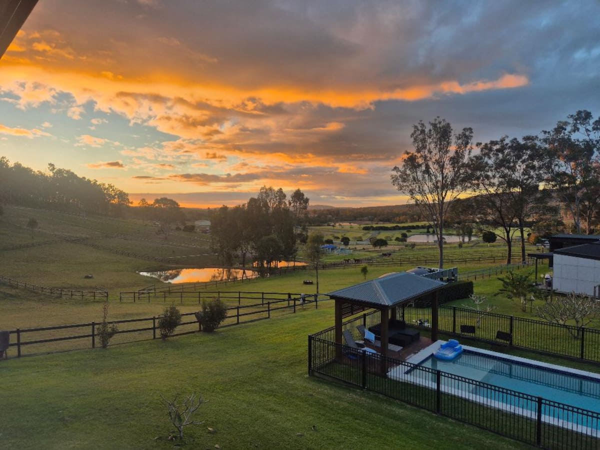 Flynn’s Homestead Canungra Scenic Rim Escape — photo via the host's Airbnb listing
