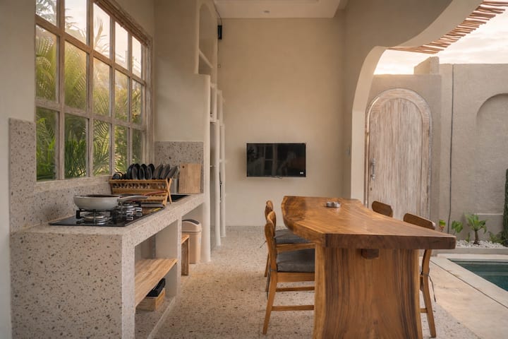 Private 2br Villa Near Keramas Beach | Long Stay - Avustralya