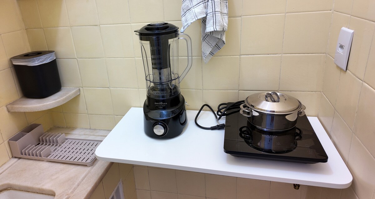 Successful Airbnb property: Modern studio in front of Botafogo Shopping in Botafogo