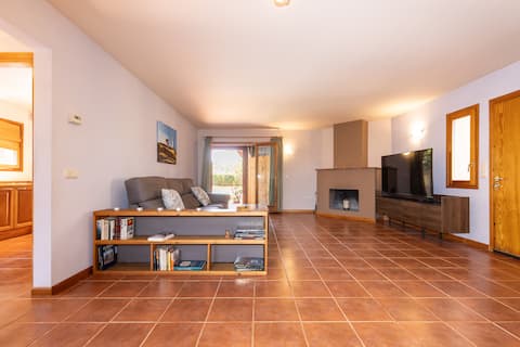 Top performing Airbnb: Villa with private pool, bbq and garden in Mont Roig Del Camp