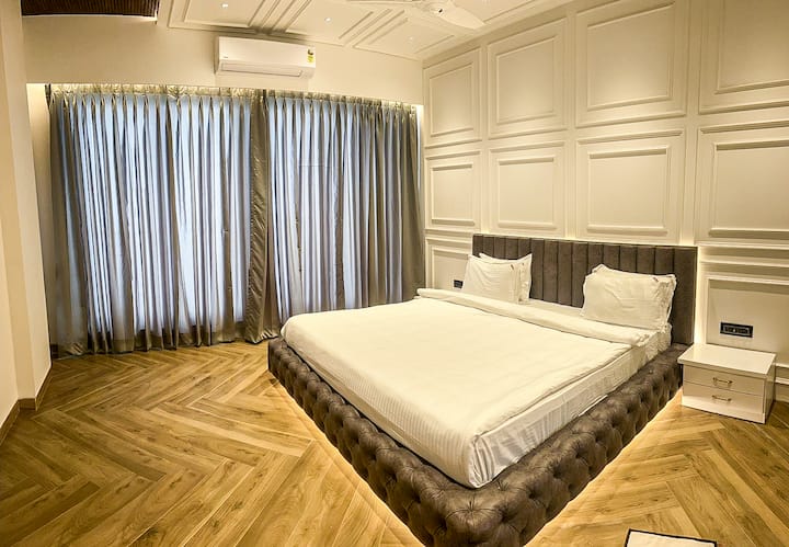 5 BHK Escobar Villa by Manas Lifestyle