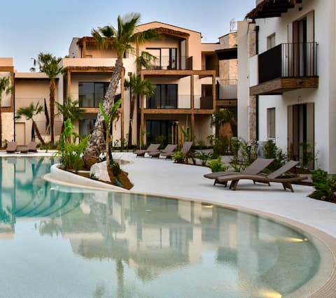 Caribe Sunset–Large 3 Bedrooms with Caribbean Pool