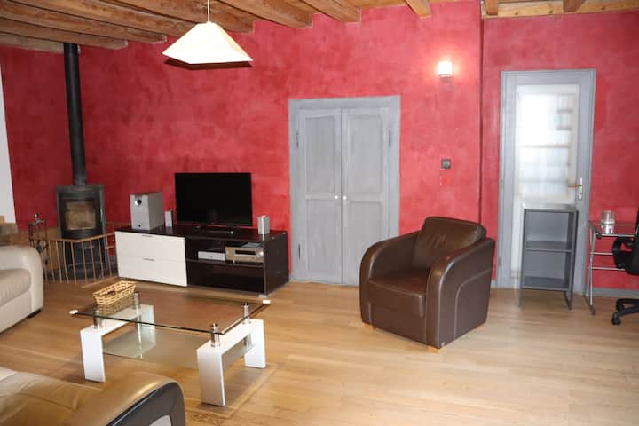 Maison Rénovée En Montagne - Bonneville