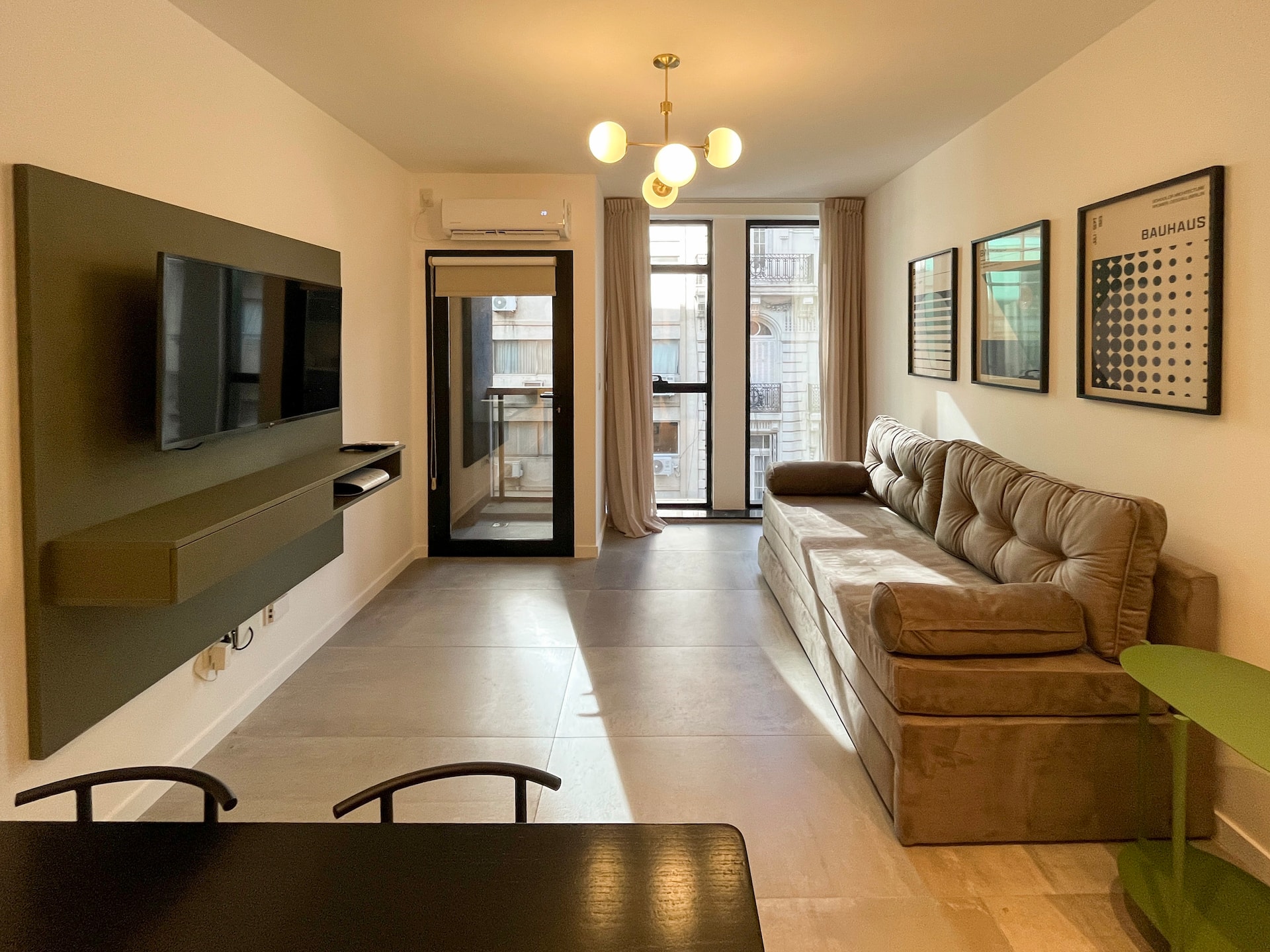Apartamento novo de 1 dormitório em San Nicolás