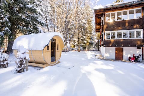 A&Y Chalet Davos Central | Fasssauna | 8 People