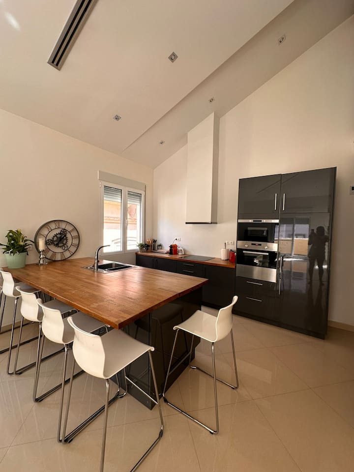 Penthouse In The Heart Of Alicante With Views - Alicante