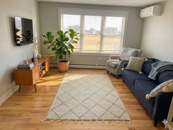 Minot Beach House - Short Walk To Beach - Scituate, MA
