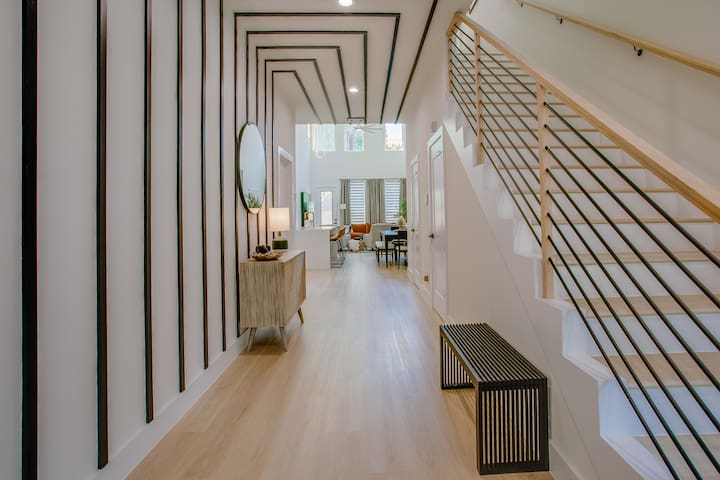 City View Modern gallery image 2