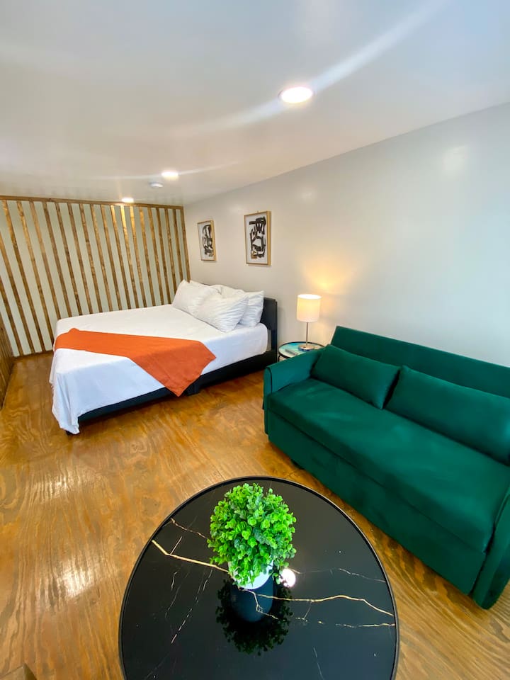 Tiny House W Minikitchen Kingbed(l) - Atlanta, GA