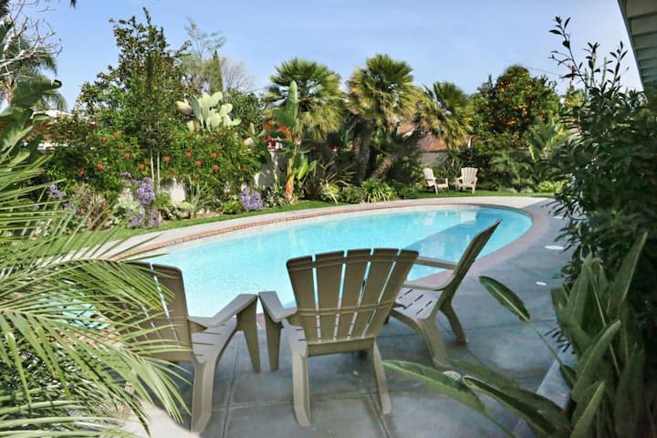 Comfy Pool Home; 2 Ensuites, 1/4 Mile Walk2disney - Anaheim, CA