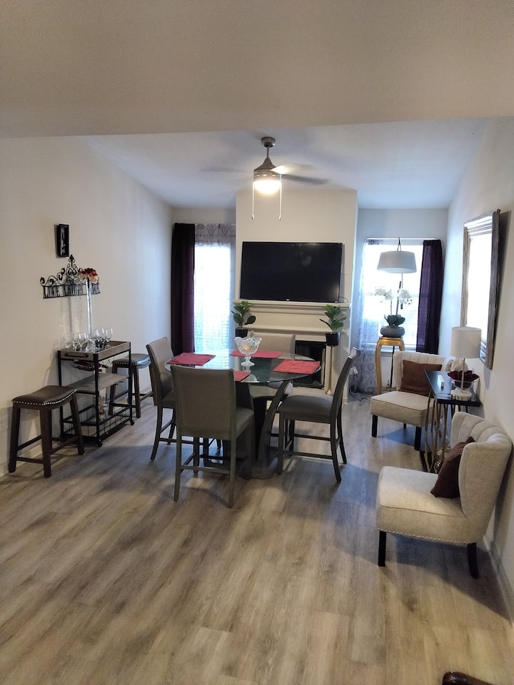 Quiet 2br/2bath King Suite/5 Min From Downtown Atl - Fairburn, GA