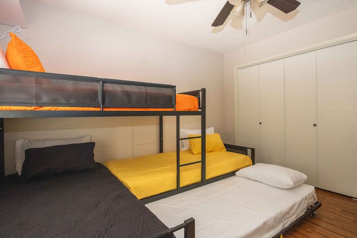 საძინებელი 4