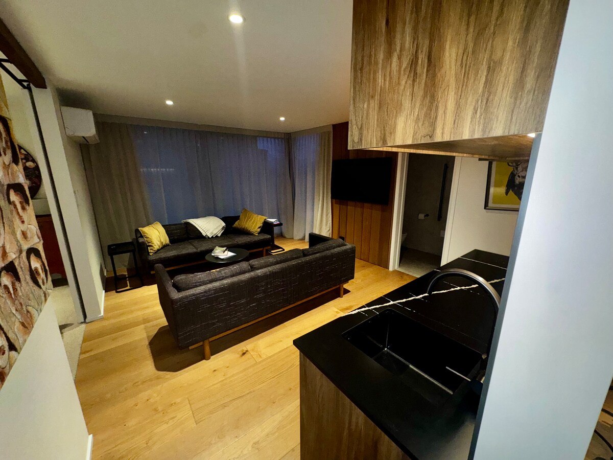 Top Airbnb: Studio 45 - A Peaceful Place to Rest. in Wānaka Outer