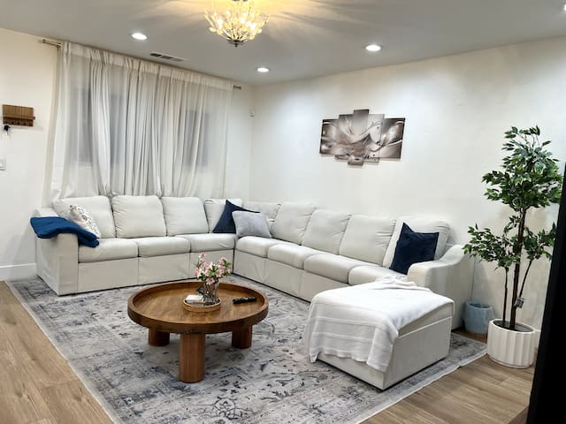 Cozy 3b3b near Willow Glen | King Bed