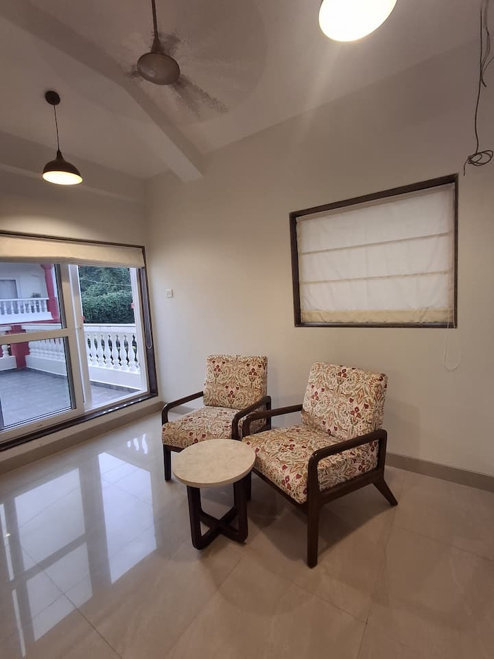 Living room image 8