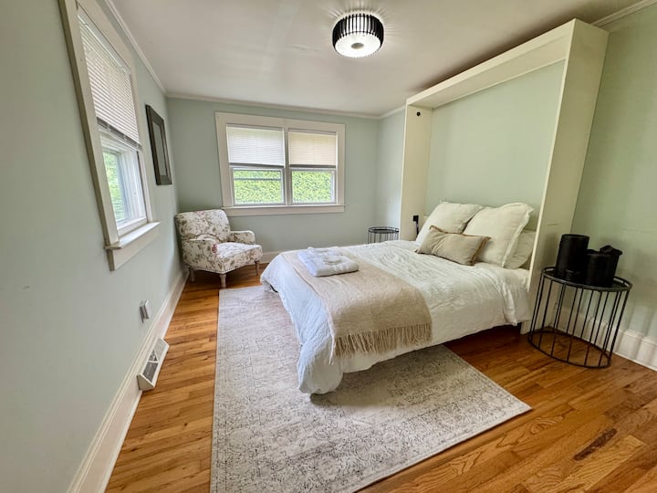 You are entering the Yoga/massage/meditation room. Most comfortable Murphy bed that will transform this space to fit your needs. Have a masseuse come to this amazing farm cottage or private yoga session.