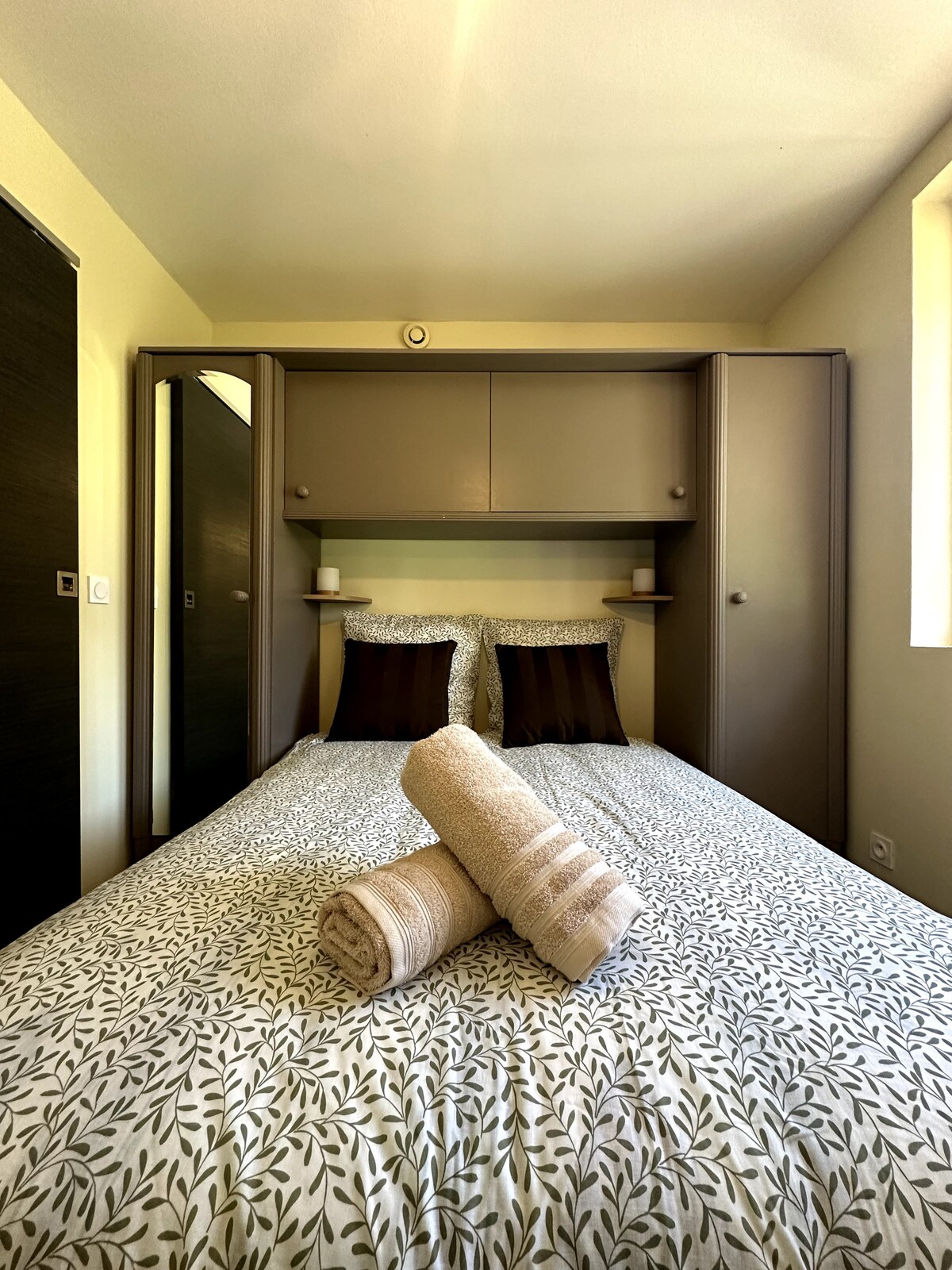 غرفة النوم 1