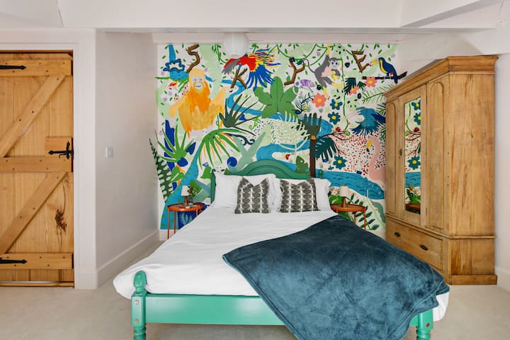 Recámara tres con cama matrimonial y clóset – Recámara principal, Casa Shipwrights