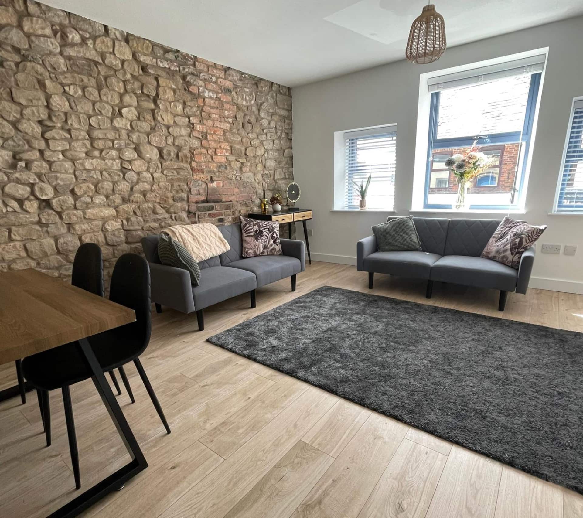 High Street Apartment