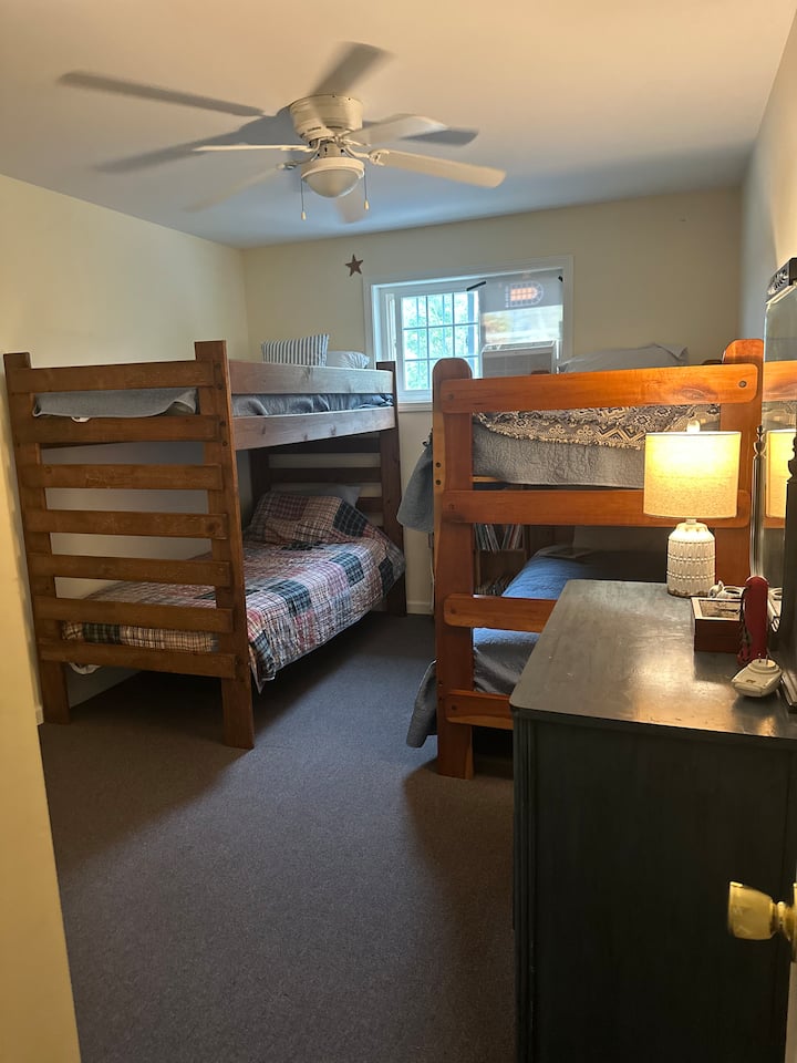 Двуетажна стая 