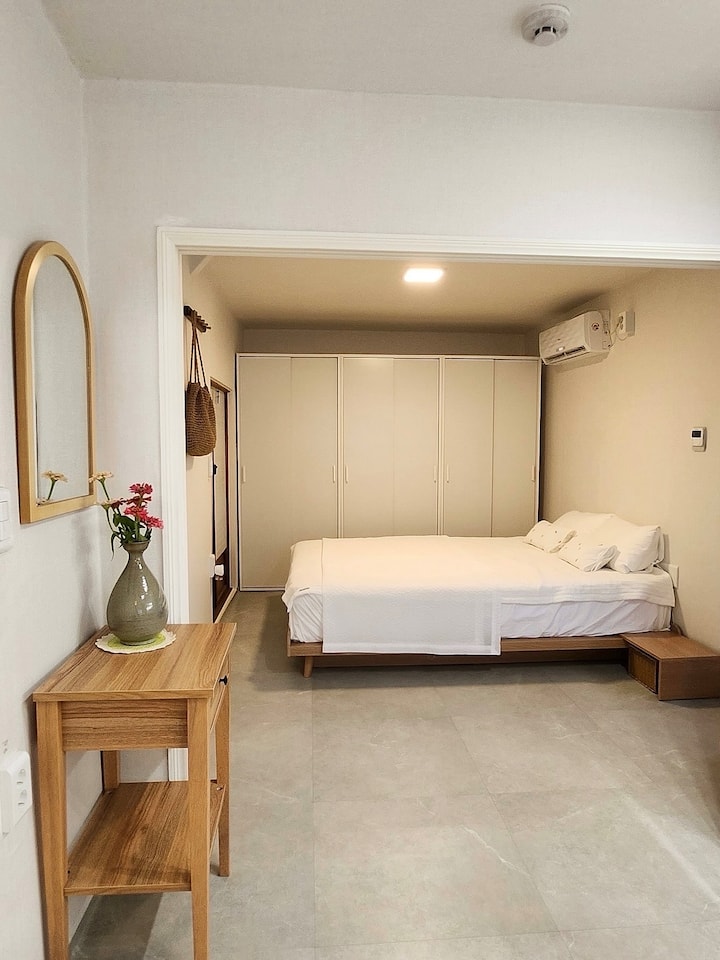 غرفة النوم 1