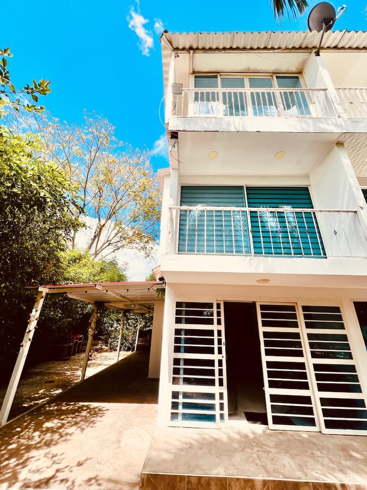 Casa Oasis Melgar - Melgar