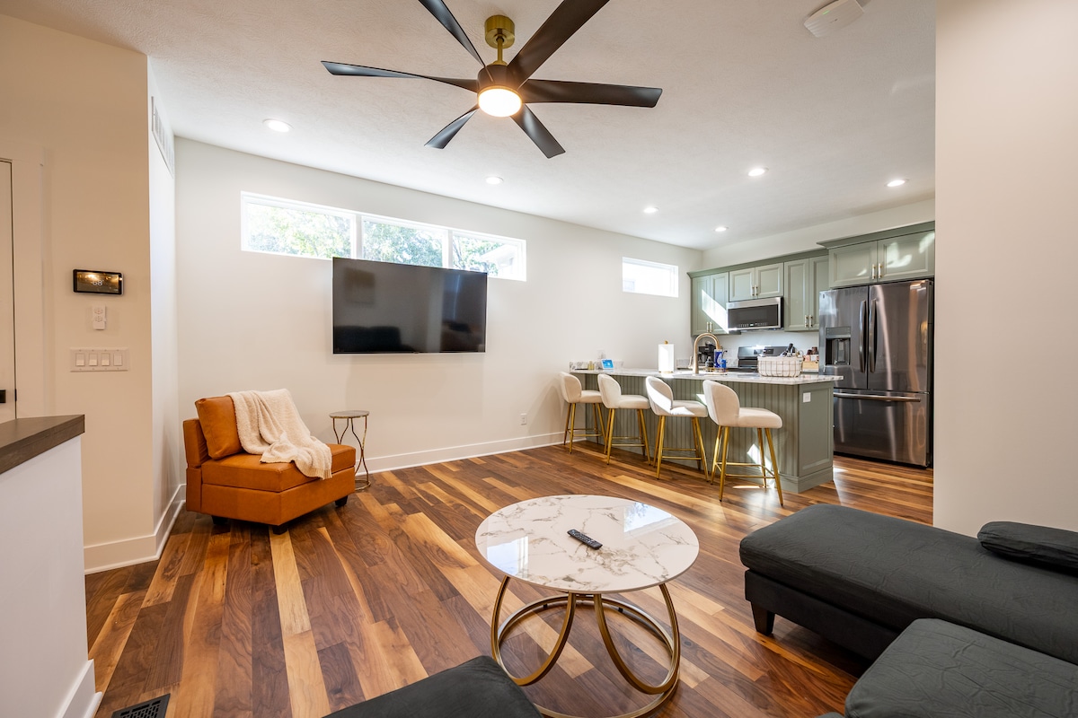 Depauw Luxury Loft