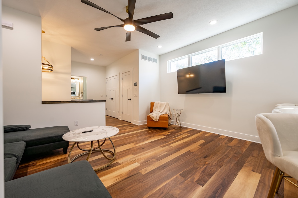 Depauw Luxury Loft