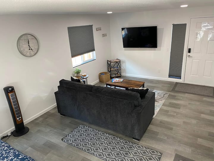 Studio: Near Hospital Fishing, Beaches And Dining. - Coos Bay, OR