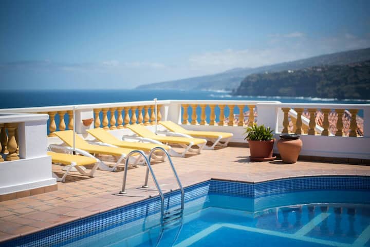 Isabella’s La Paz Oasis: Teide View & Pool - Puerto de la Cruz
