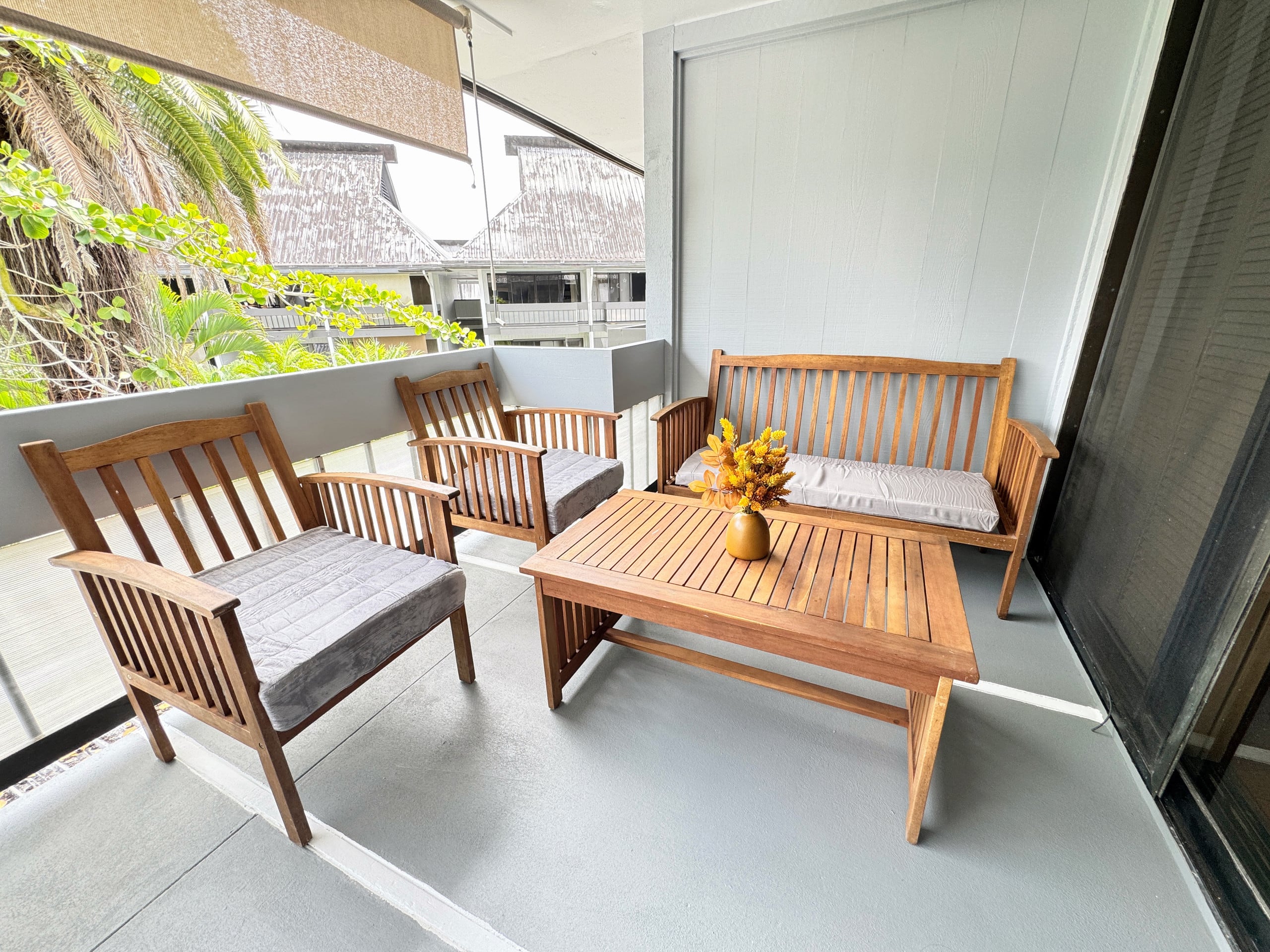 5Hilo Sunshine Rental Downtown, Pool, Self Check-In - Photo 12