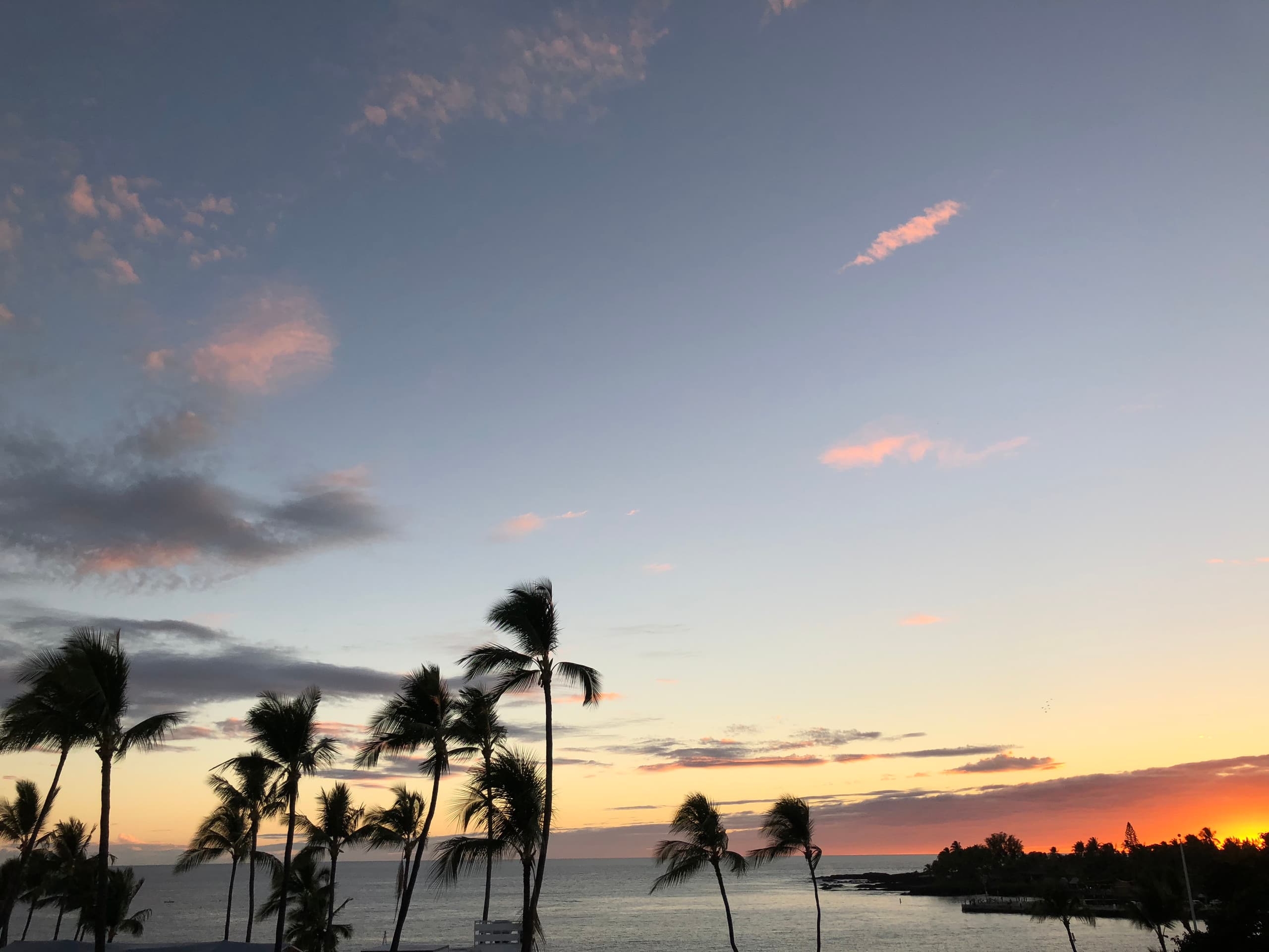 Top floor ocean view condo in the heart of Kona - Image 28