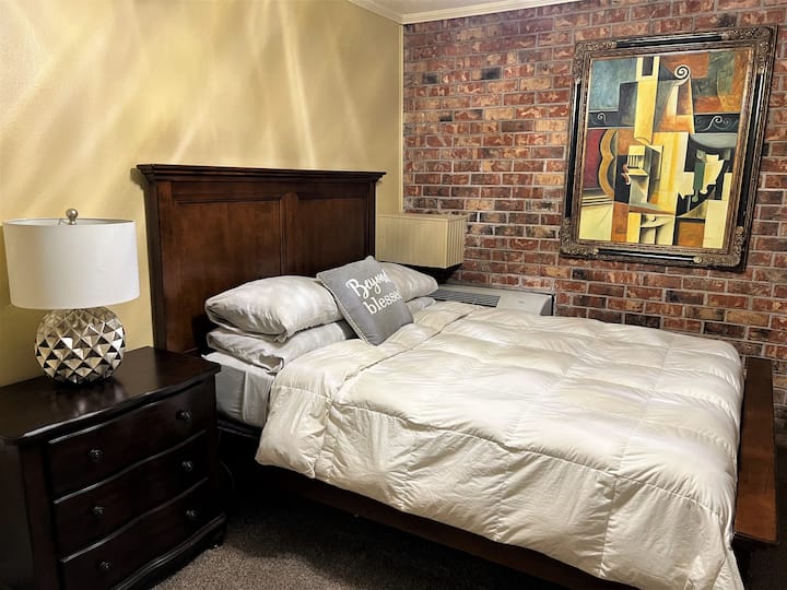 საძინებელი 1