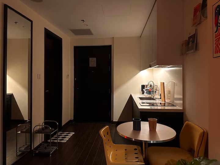 Căn Studio Phong Cách Bauhaus - Hạ Long
