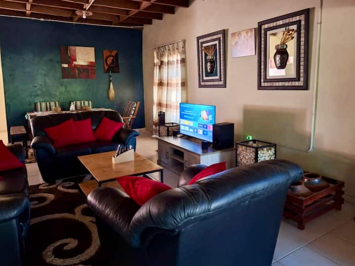 Jb Shoreline Villa | Eco-retreat - Malawi