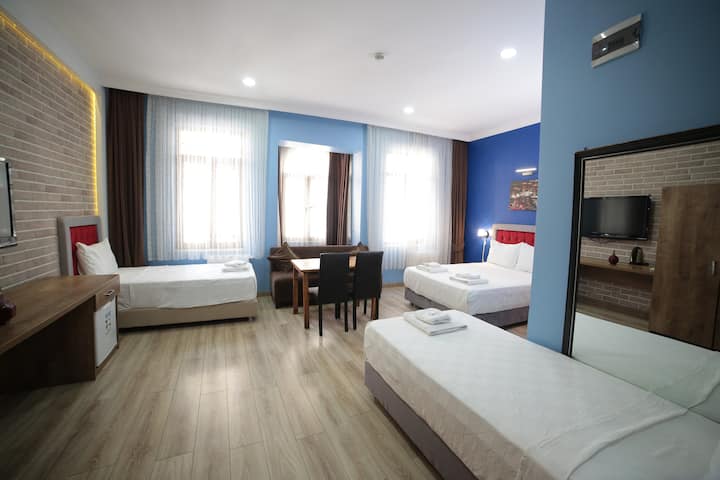 Family Room 2 Min To Istiklal - 伊斯坦堡