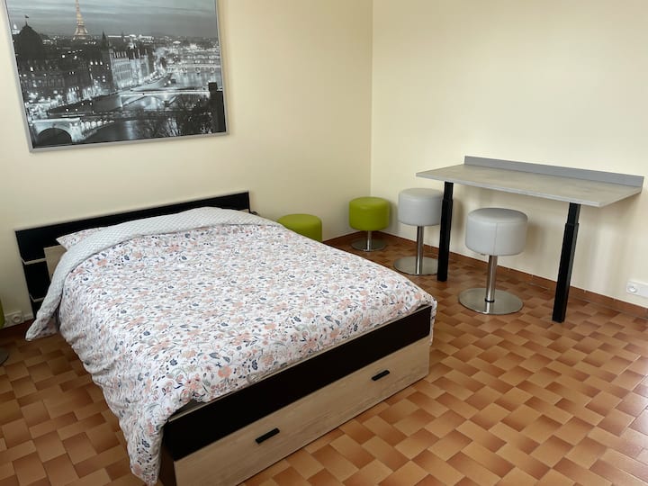 Logement F1 Centre-ville - Romorantin-Lanthenay