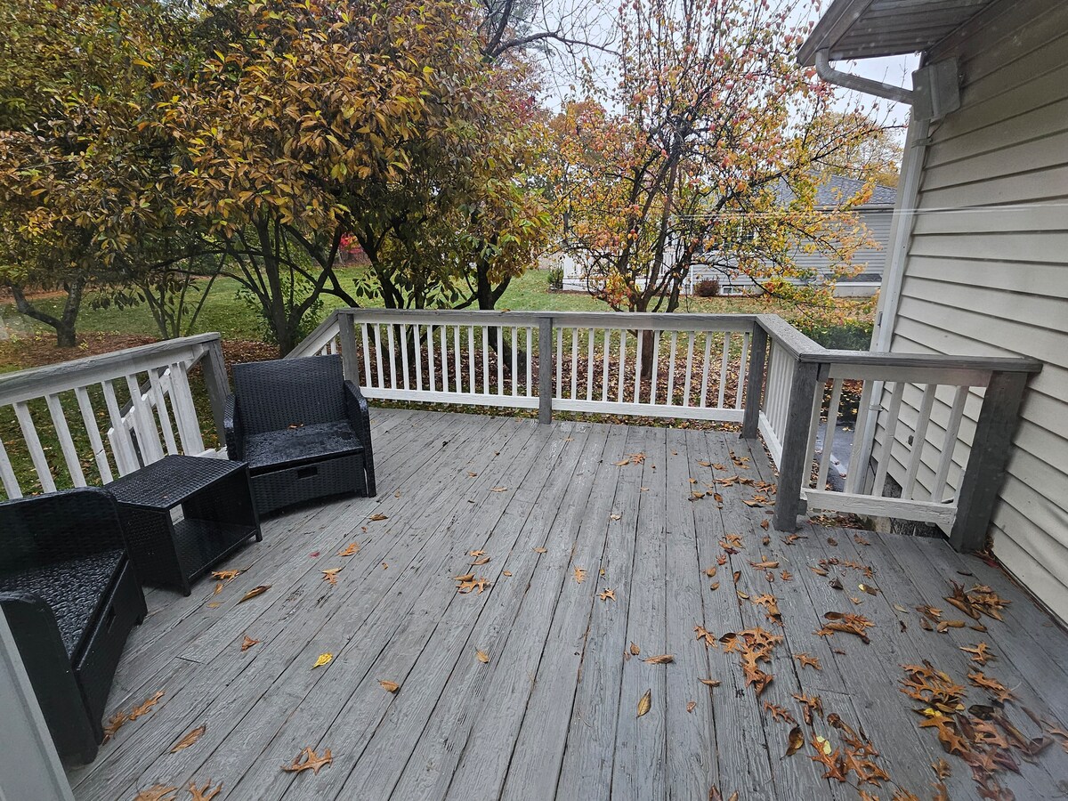 RM #1; kitchen, Wi-Fi, AC & 1 parking+TV