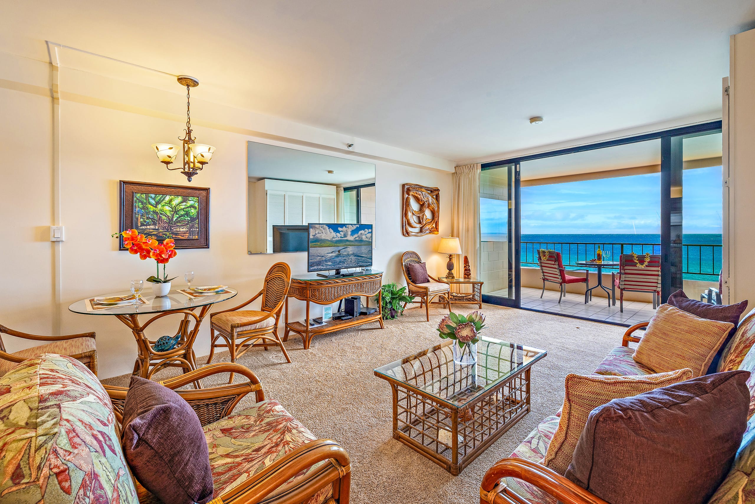 Condo in Lahaina · ★4.92 · Studio · 2 beds · 1 bath - Image 2