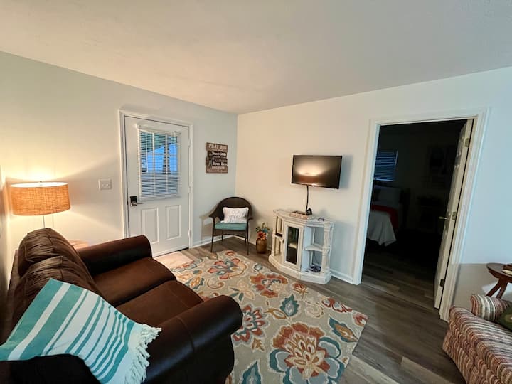 Waterfront Escape At "Sunset Bluff" Dogs Welcome! - Kentucky Lake