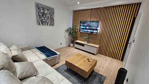 Popular Airbnb listing: The bright and quiet Cozy in Diocèse De Saint étienne